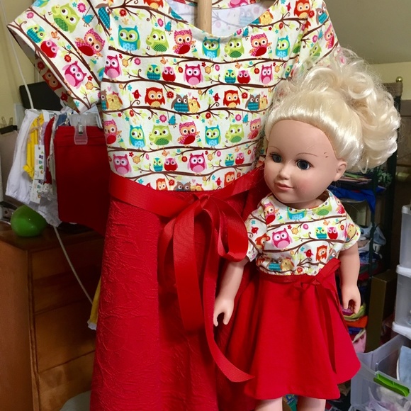 Matching Doll & Girl’s Size 5 Dresses - Picture 3 of 9